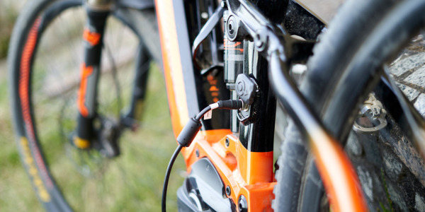 Biomecánica en bicicletas eléctricas: ¿Difieren de las bicicletas convencionales?