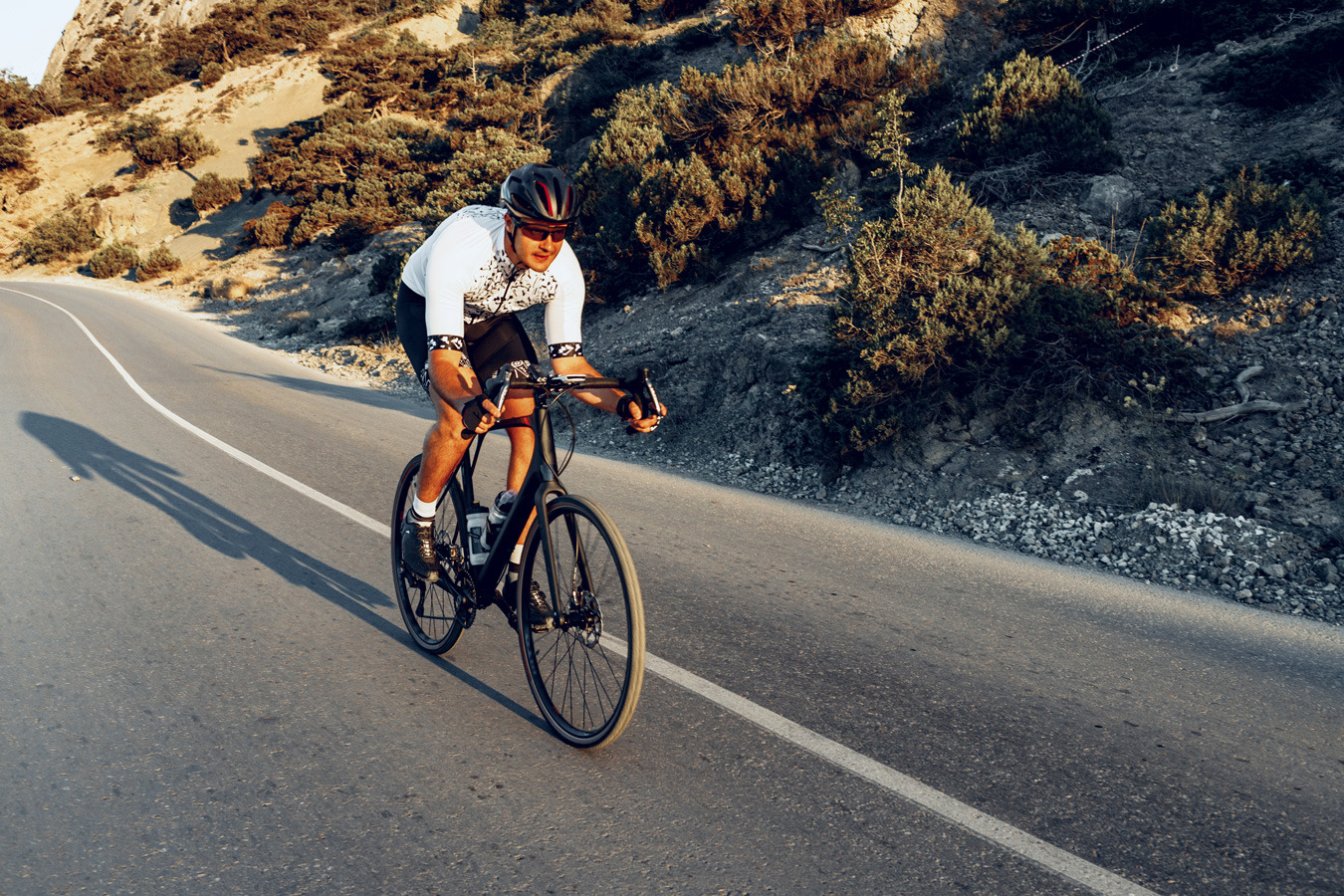 La aerodinámica en bicicletas de carretera: cómo mejorar el rendimiento en tus recorridos